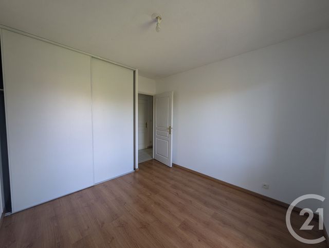 Appartement T3 à vendre - 3 pièces - 60.0 m2 - L ISLE JOURDAIN - 32 - MIDI-PYRENEES - Century 21 Les Minimes