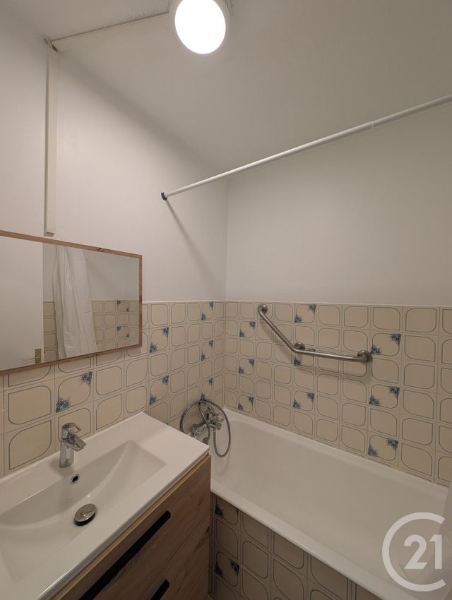 Appartement T1 à louer - 1 pièce - 25.72 m2 - TOULOUSE - 31 - MIDI-PYRENEES - Century 21 Les Minimes