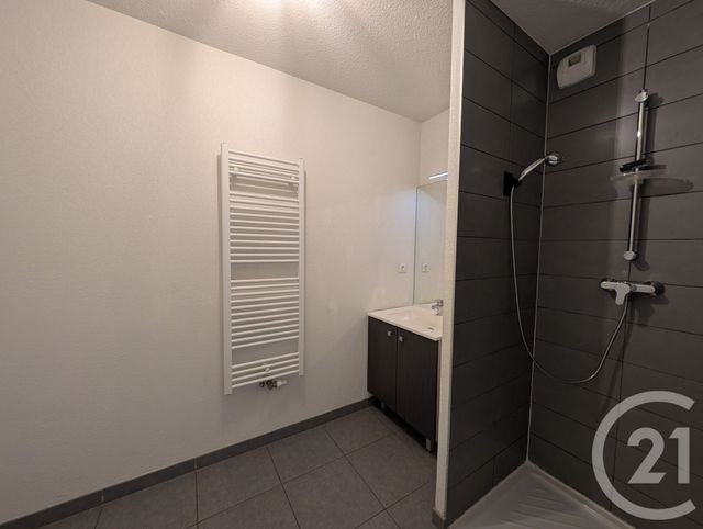 Appartement T2 à louer - 2 pièces - 43.1 m2 - TOULOUSE - 31 - MIDI-PYRENEES - Century 21 Les Minimes