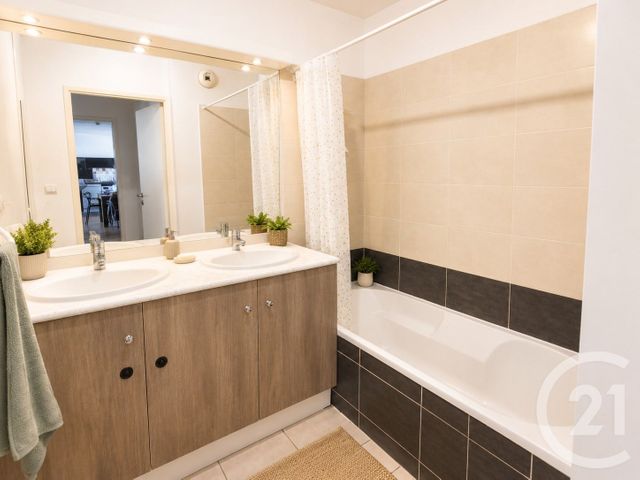 Appartement T3 à vendre - 3 pièces - 62.49 m2 - TOULOUSE - 31 - MIDI-PYRENEES - Century 21 Les Minimes