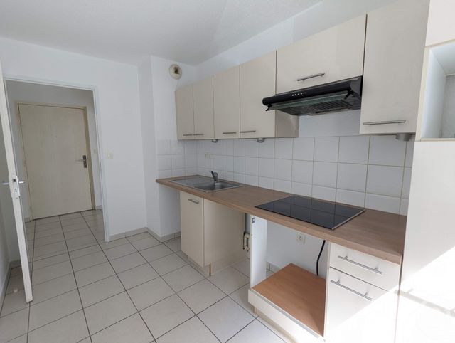 Appartement T3 à louer - 3 pièces - 63.02 m2 - TOULOUSE - 31 - MIDI-PYRENEES - Century 21 Les Minimes