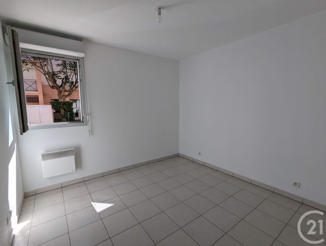 Appartement T3 à louer - 3 pièces - 63.02 m2 - TOULOUSE - 31 - MIDI-PYRENEES - Century 21 Les Minimes