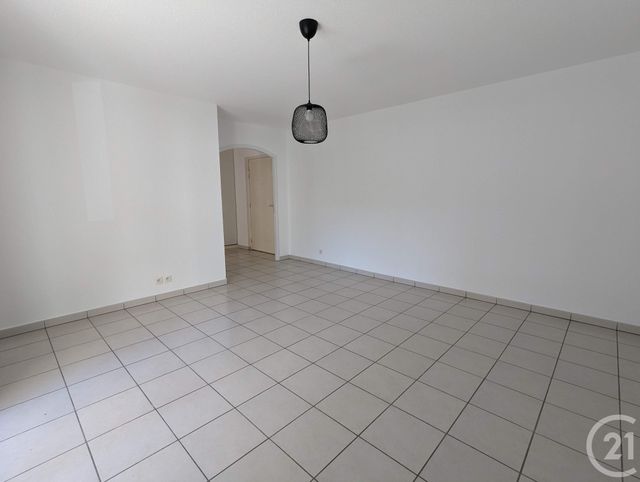 Appartement T3 à louer - 3 pièces - 63.02 m2 - TOULOUSE - 31 - MIDI-PYRENEES - Century 21 Les Minimes