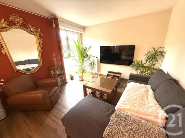 Appartement T2 à louer - 2 pièces - 60.61 m2 - TOULOUSE - 31 - MIDI-PYRENEES - Century 21 Les Minimes