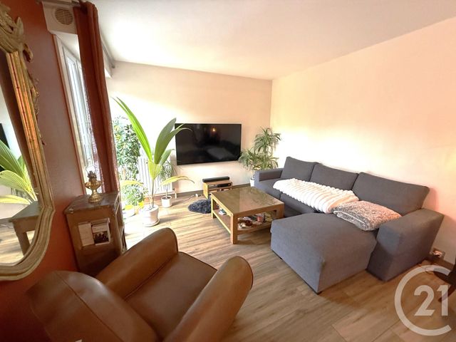 Appartement T2 à louer - 2 pièces - 60.61 m2 - TOULOUSE - 31 - MIDI-PYRENEES - Century 21 Les Minimes