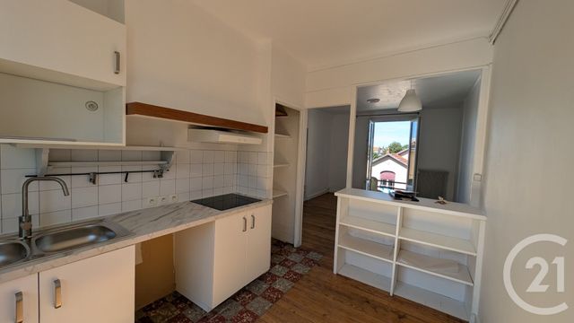 Appartement T3 à louer - 3 pièces - 53.75 m2 - TOULOUSE - 31 - MIDI-PYRENEES - Century 21 Les Minimes
