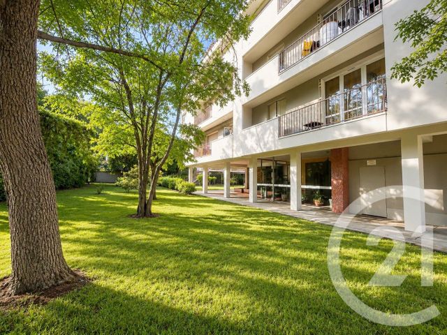 Appartement T3 à vendre - 4 pièces - 100.0 m2 - TOULOUSE - 31 - MIDI-PYRENEES - Century 21 Les Minimes