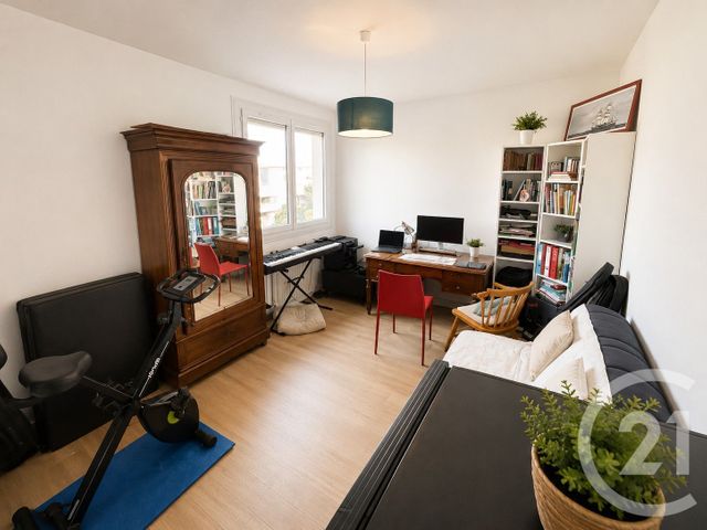 Appartement T3 à vendre - 4 pièces - 100.0 m2 - TOULOUSE - 31 - MIDI-PYRENEES - Century 21 Les Minimes