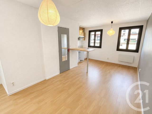 Appartement T1 à vendre - 1 pièce - 23.0 m2 - TOULOUSE - 31 - MIDI-PYRENEES - Century 21 Les Minimes