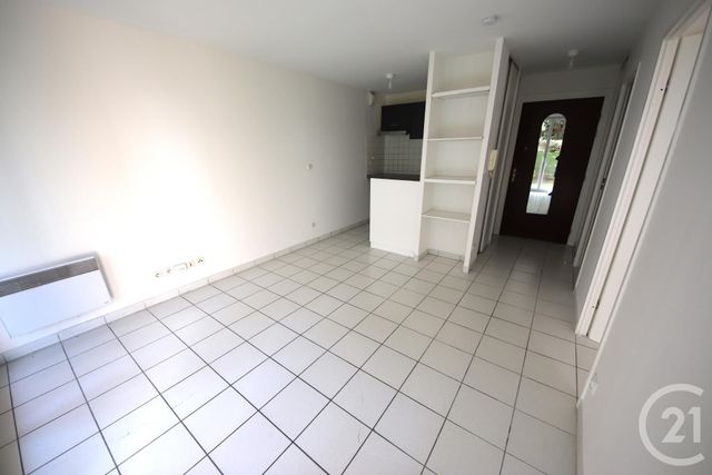 Appartement T2 à louer - 2 pièces - 33.31 m2 - TOULOUSE - 31 - MIDI-PYRENEES - Century 21 Les Minimes