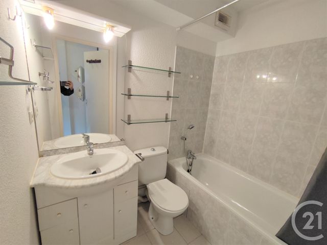 Appartement T2 à louer - 2 pièces - 27.34 m2 - TOULOUSE - 31 - MIDI-PYRENEES - Century 21 Les Minimes