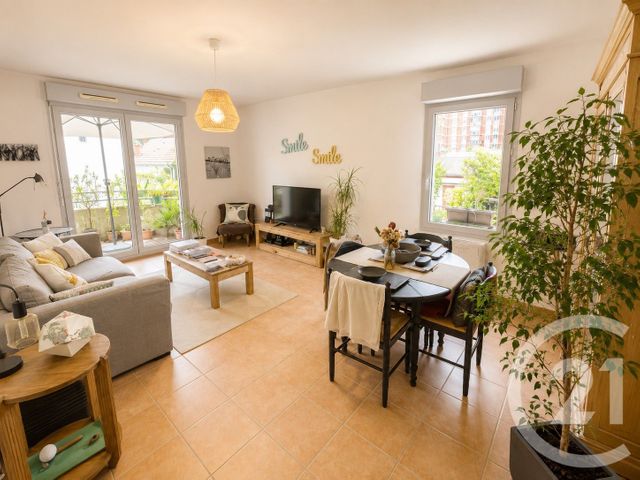 Appartement T3 à vendre - 3 pièces - 63.58 m2 - TOULOUSE - 31 - MIDI-PYRENEES - Century 21 Les Minimes